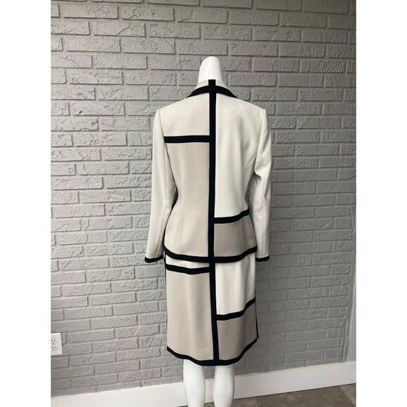 Sandra Petite Women Color Block Skirt Suit Size 4P Jacket / 8P Skirt - Picture 2 of 12